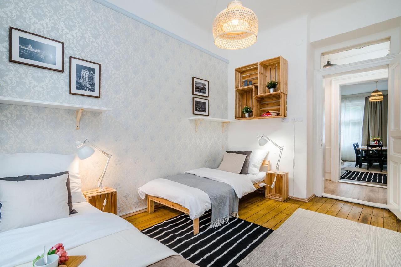 Spacious Apt In Center By Michal&friends * Praga
